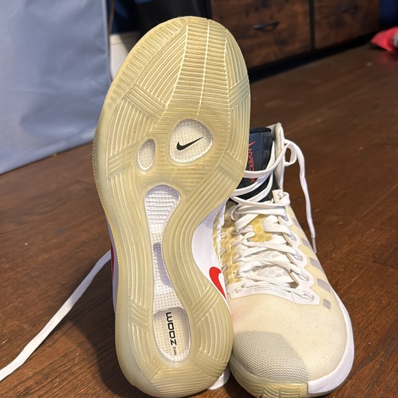 Nike Hyperdunk - Picture 5 of 5